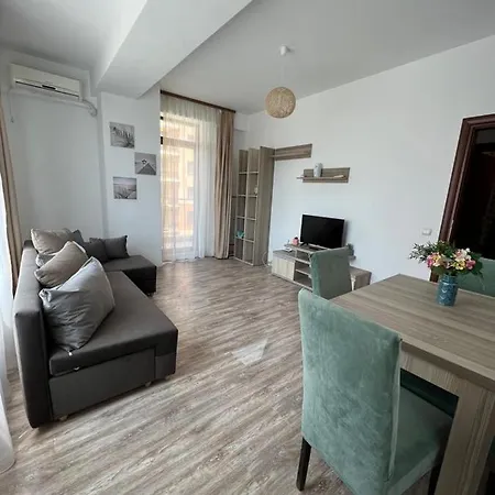 Summerland By The Sea * Mamaia